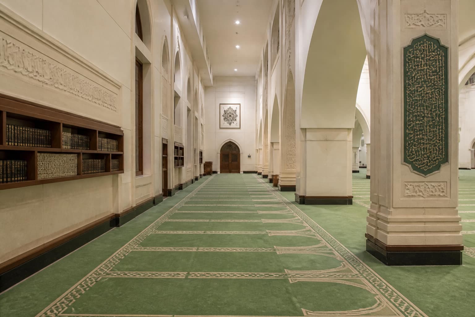 Prayer hall for leadership and worship